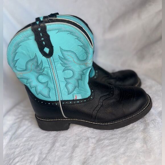 Justin Boots Shoes - Justin Western Boots with Decorative Stitching